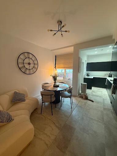 Finished lounge & open-plan kitchen